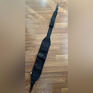 Beis Survival Strap in Black